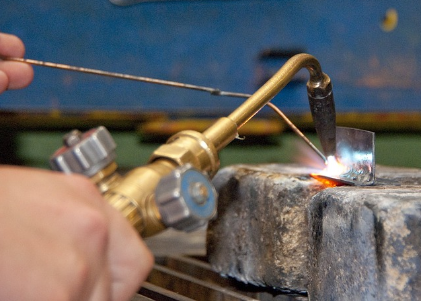 太倉焊工證薪資待遇揭秘，高薪就業(yè)機(jī)會(圖1)